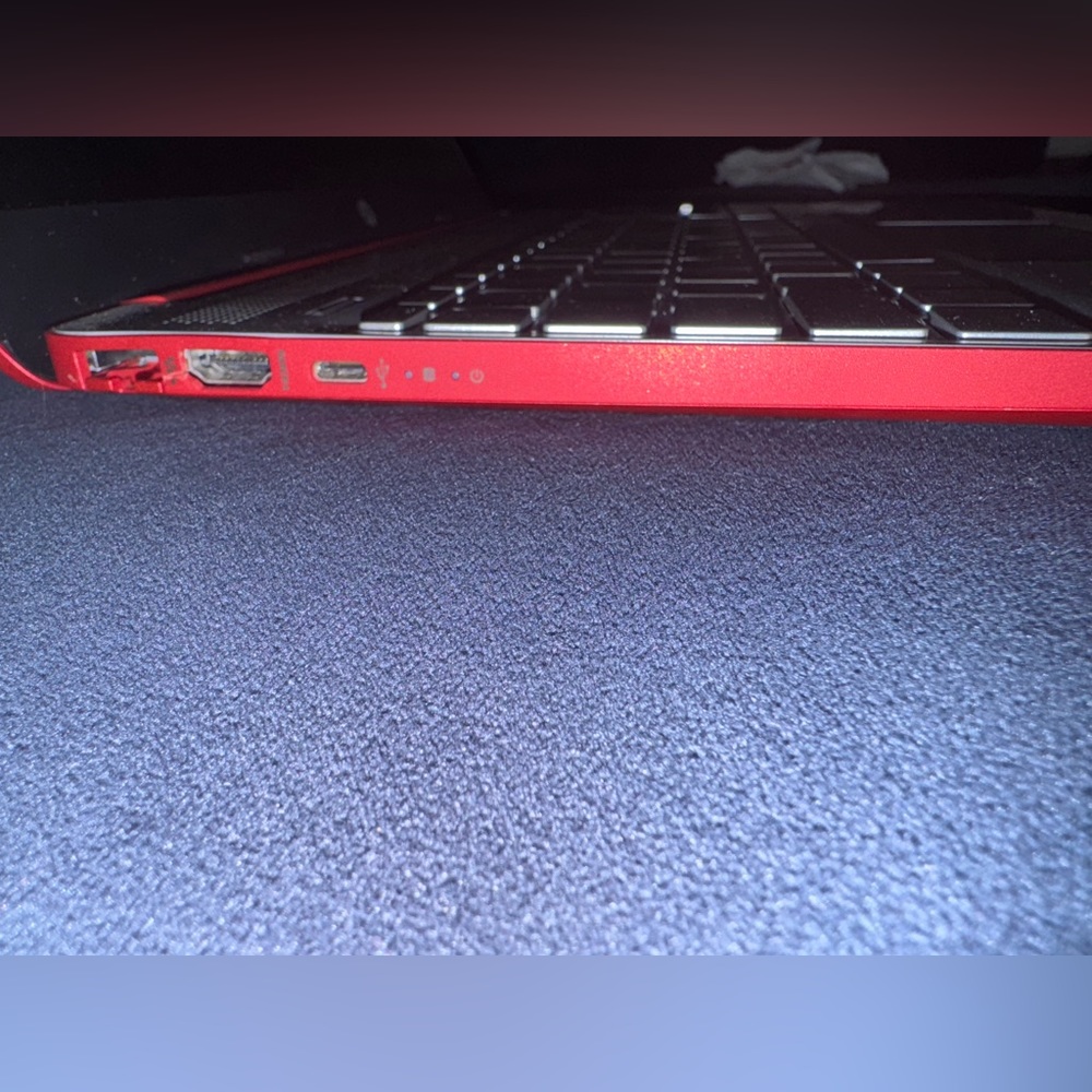 HP 15-FD0083WM 15.6" (128GB SSD Intel Pentium N200 1.1GHz 4GB RAM) Laptop - Red